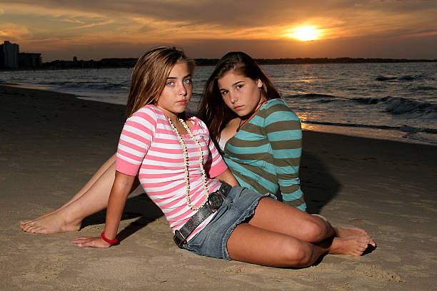 istock Girls on the beach 181899831