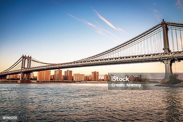 Manhattan Bridge New York City Skyline - zdjęcia stockowe i więcej obrazów Ameryka Północna - Ameryka Północna, Architektura, Brooklyn - Nowy Jork