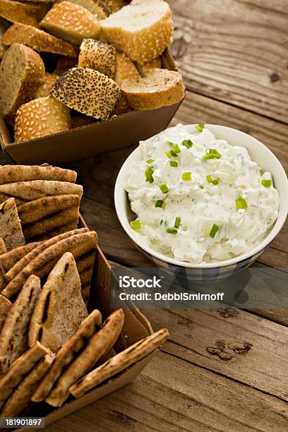 Gurke Bad Und Brot Stockfoto und mehr Bilder von Schmierkäse - Schmierkäse, Bagel, Dip