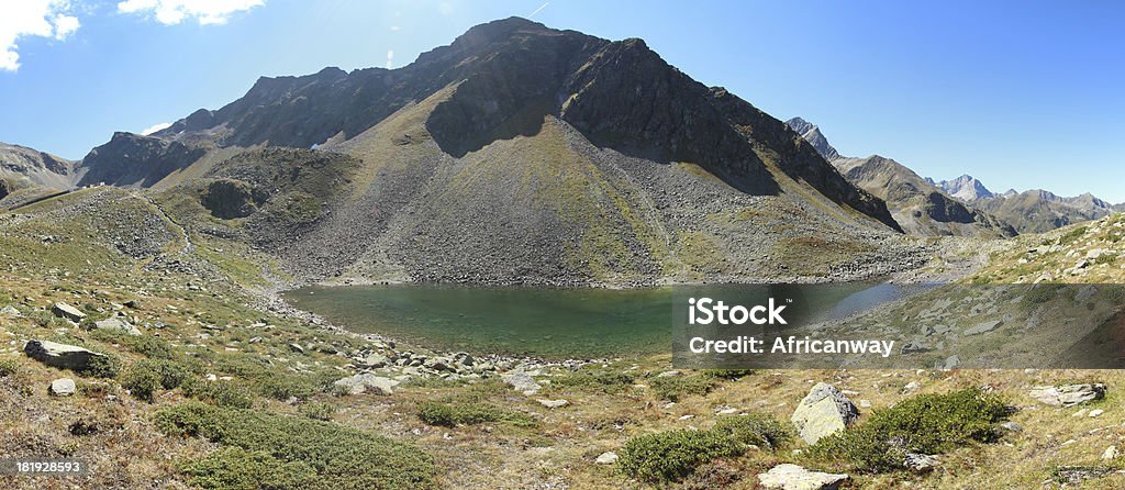 Lago di montagna Panorama alpino Unterer Plenderlesee, Kuehtai, Alto Adige, Austria - Foto stock royalty-free di Acqua