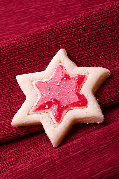 istock christmas star cookies 181929298