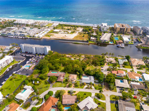 istock Aerial photo DeGroff Park Lighthouse Point Florida 1819298002