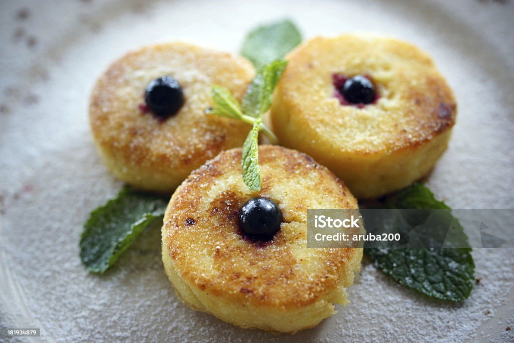 Petit déjeuner avec crêpes au fromage Cottage. - Photo de Aliment libre de droits