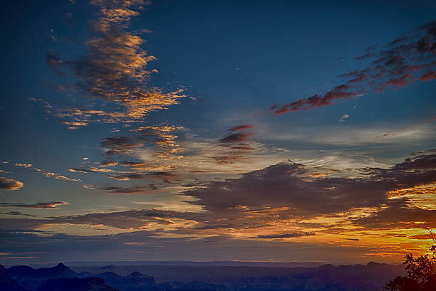 istock Beautiful Sunrise At Grand Canyon 181939680