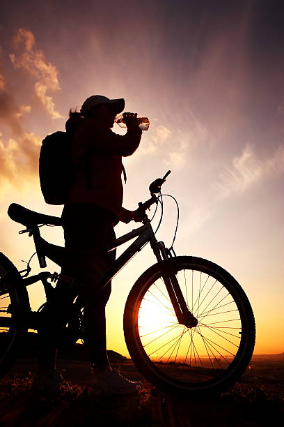 istock Mountain Bike Break 181954915