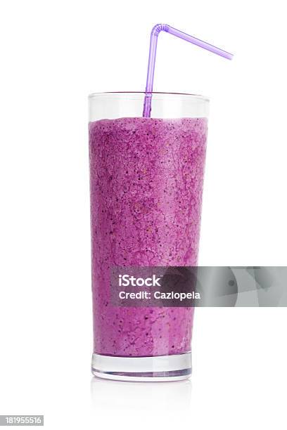 Foto de Smoothie De Frutas Silvestres e mais fotos de stock de Roxo - Roxo, Smoothie, Alimentação Saudável