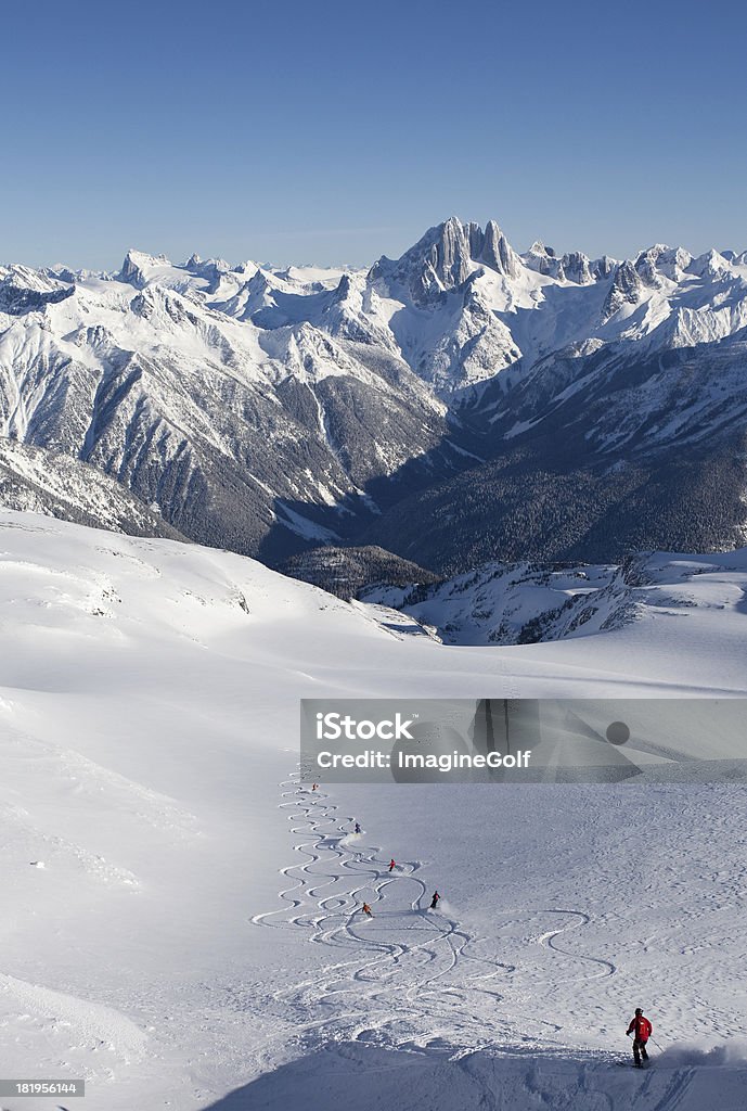 Esqui na neve fofa - Foto de stock de Heli-Skiing royalty-free