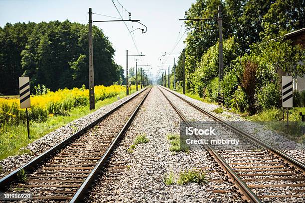 Foto de Railroad De Faixas e mais fotos de stock de Ausência - Ausência, Aço, Dia