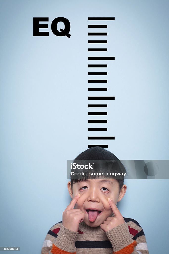 남자아이 측정 (감성 지능) - 로열티 프리 감정 지능 스톡 사진