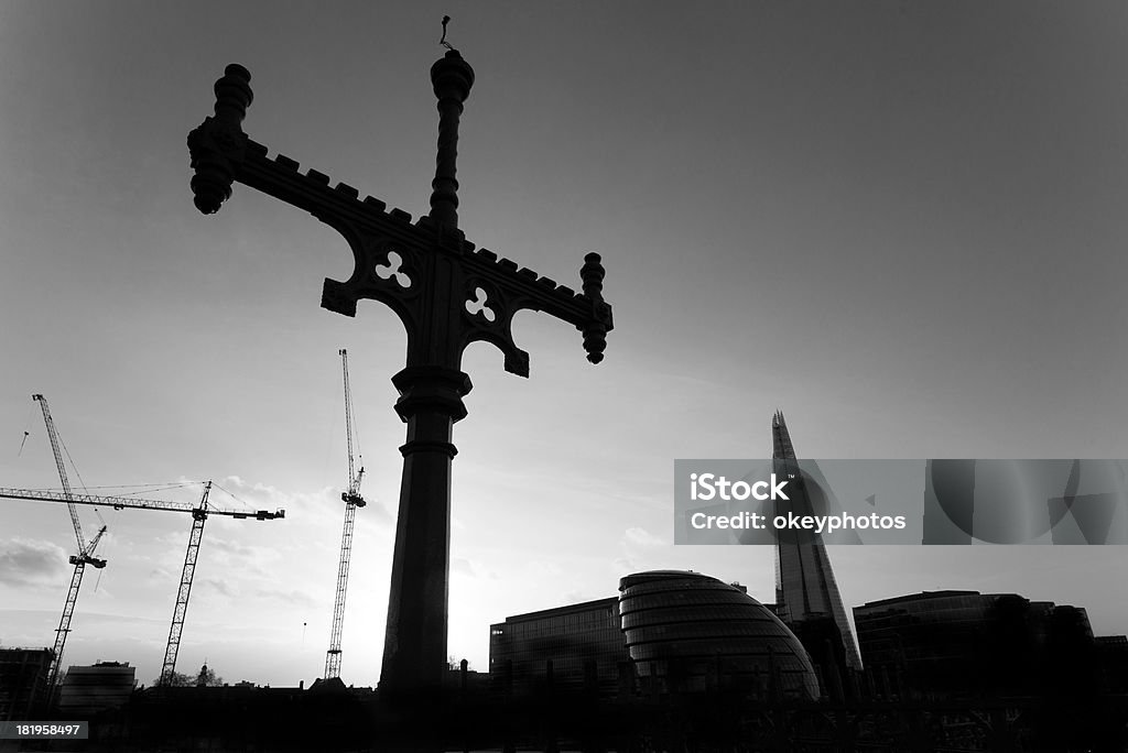 London city hall, w pobliżu Tower Bridge - Zbiór zdjęć royalty-free (Abstrakcja)