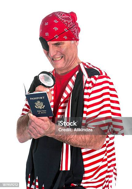 Pirata Esamina Stati Uniti Passport - Fotografie stock e altre immagini di Allegro - Allegro, Aperto, Aprire