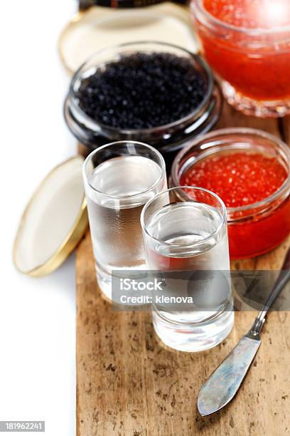 Photo libre de droit de La Vodka Et Caviar banque d'images et plus d'images libres de droit de Alcool - Alcool, Aliment, Aneth