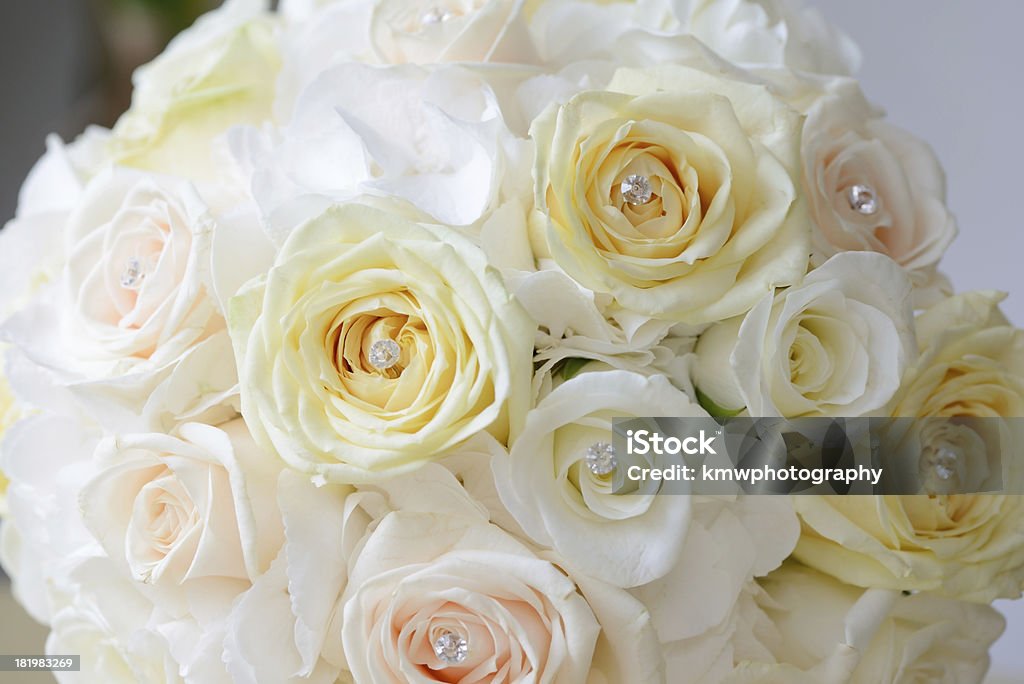 bouquet nupcial en primer plano - Foto de stock de Amarillo - Color libre de derechos