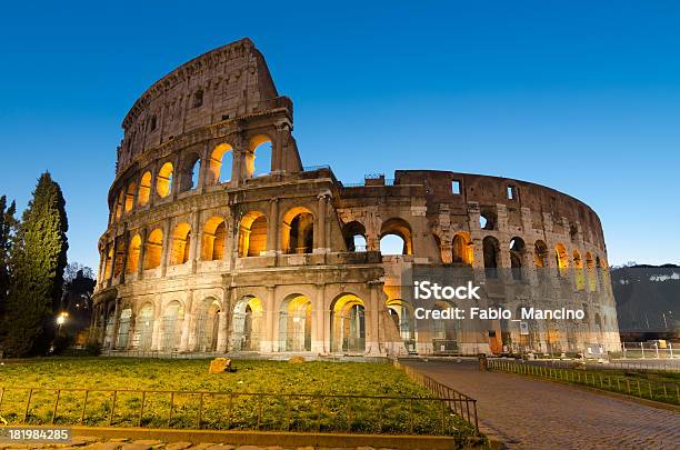 Colosseum - zdjęcia stockowe i więcej obrazów Amfiteatr - Amfiteatr, Archeologia, Architektura