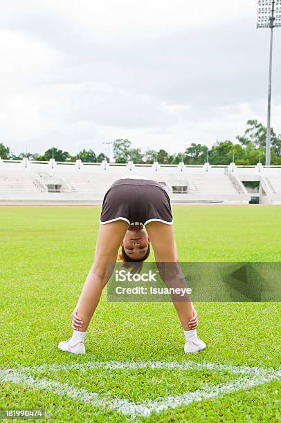 Azji Kobieta Ćwiczenia - zdjęcia stockowe i więcej obrazów Aktywny tryb życia - Aktywny tryb życia, Azjaci, Biały