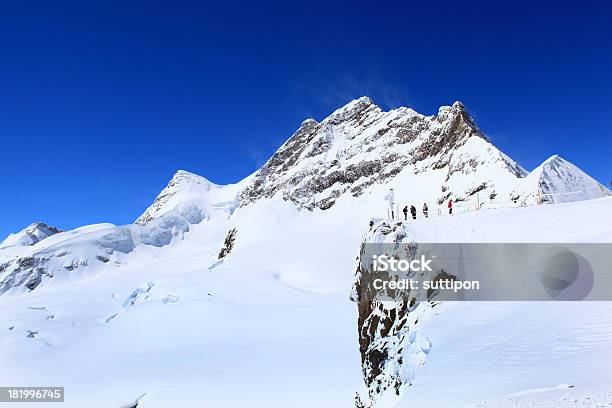 Foto de Alpes Australianos Paisagem De Montanha No Jungfraujoch e mais fotos de stock de Alpes europeus