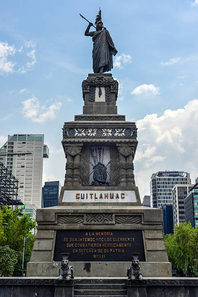 istock Monument to Cuitlahuac 182011395
