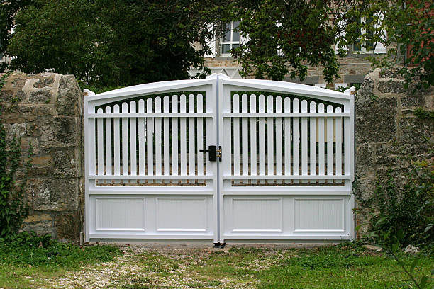 istock wooden door 182027337