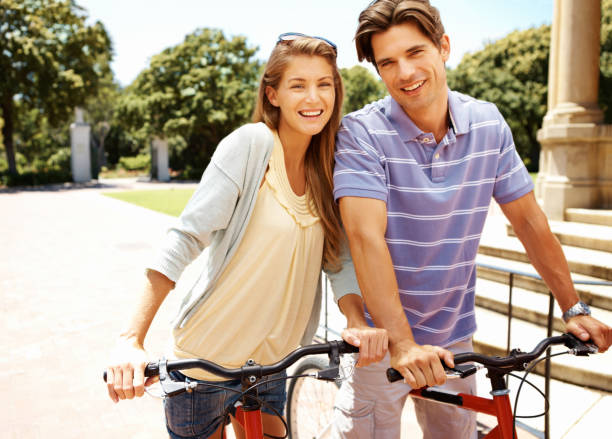 istock Enjoying a great holiday activity together 182028684