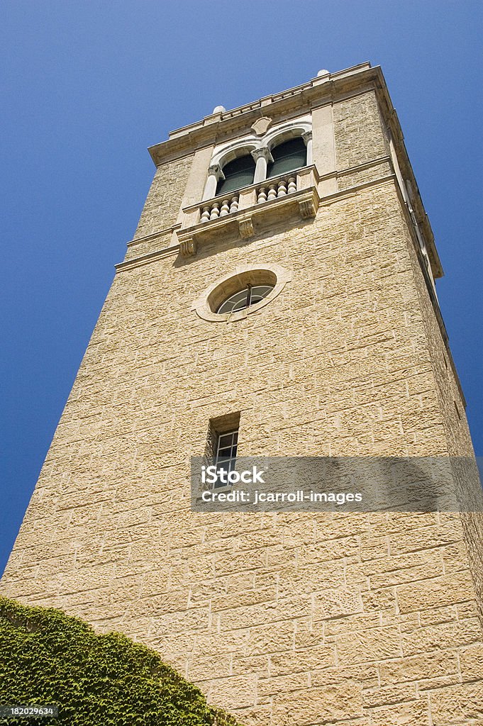 캄파닐레 타워 위로 날아오르면 - 로열티 프리 건축 스톡 사진