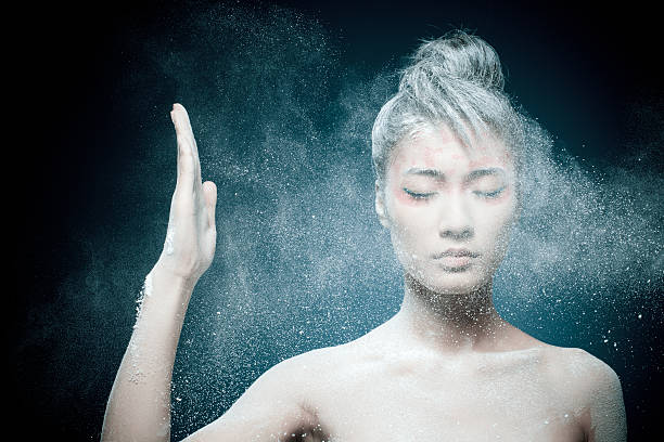 istock Make-up of Asian woman 182030109