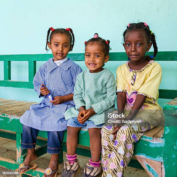 Muslimische Schoolgirls Im Süden Von Ägypten Stockfoto und mehr Bilder von Kind - Kind, Nachkommen, Schulgebäude