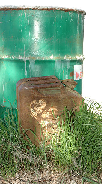 istock Jerry Can and oil drum 182031371