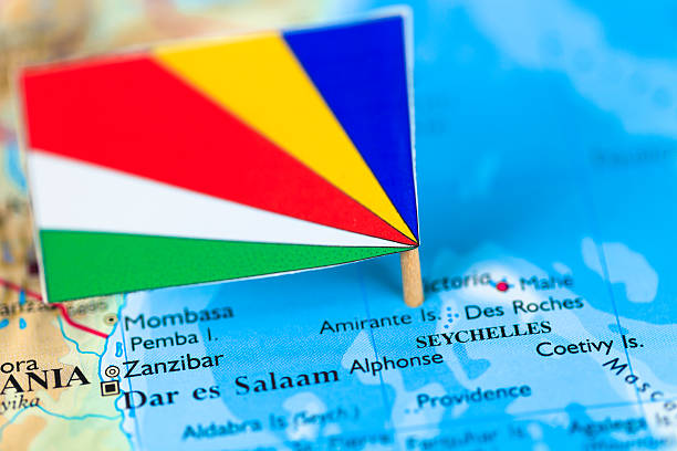 mapa e bandeira de seychelles - flag of seychelles imagens e fotografias de stock