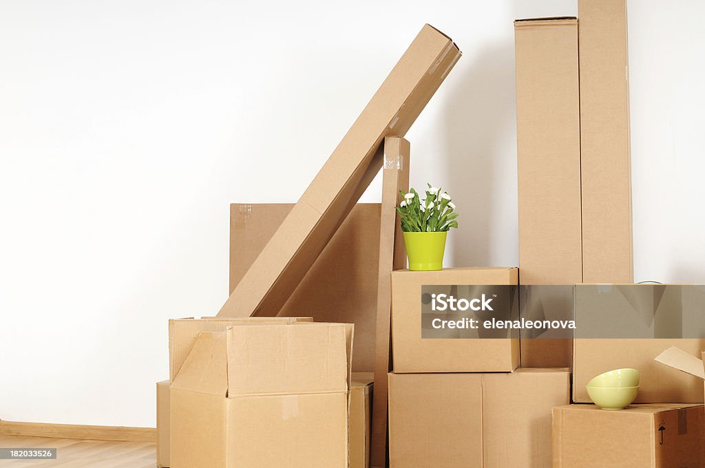 Moving cajas - Foto de stock de Caja de cartón libre de derechos