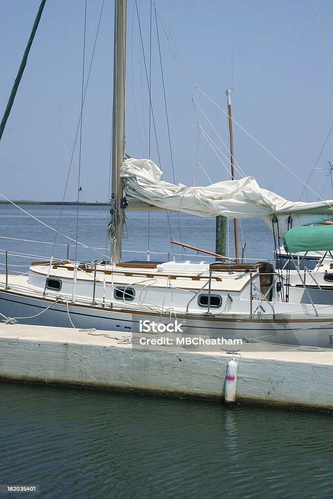 Dock per barche - Foto stock royalty-free di Acqua