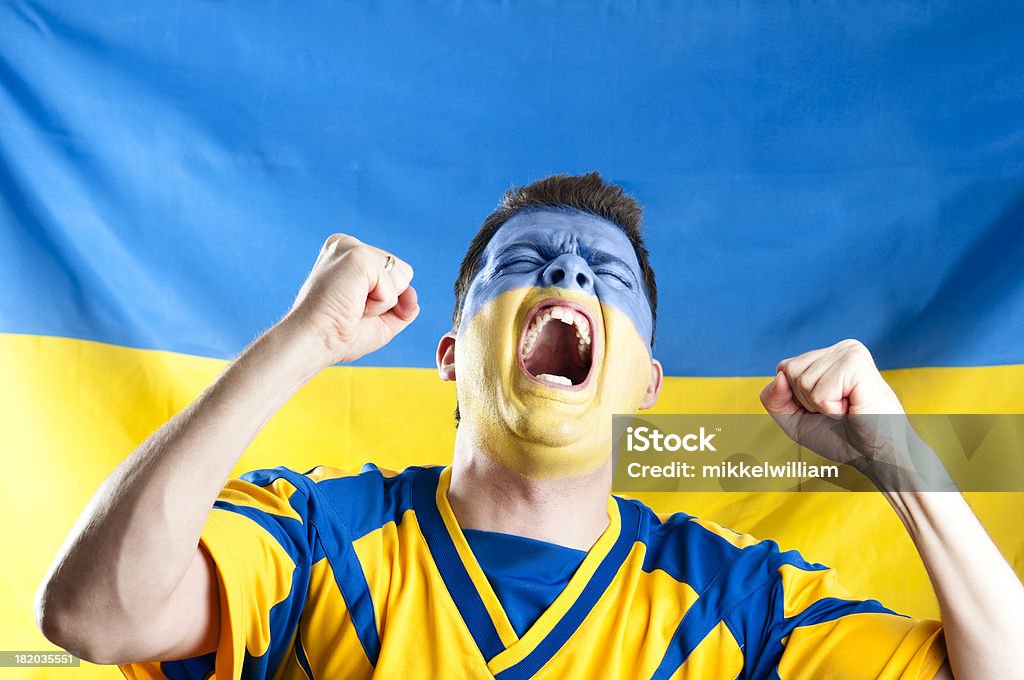 Gritando e fãs de esportes torcendo - Foto de stock de Futebol royalty-free