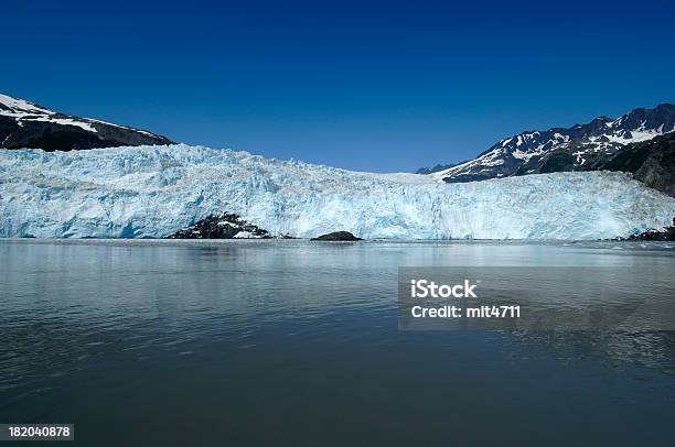 Glaciar Aialik Foto de stock y más banco de imágenes de Agua - Agua, Aire libre, Alaska - Estado de los EE. UU.