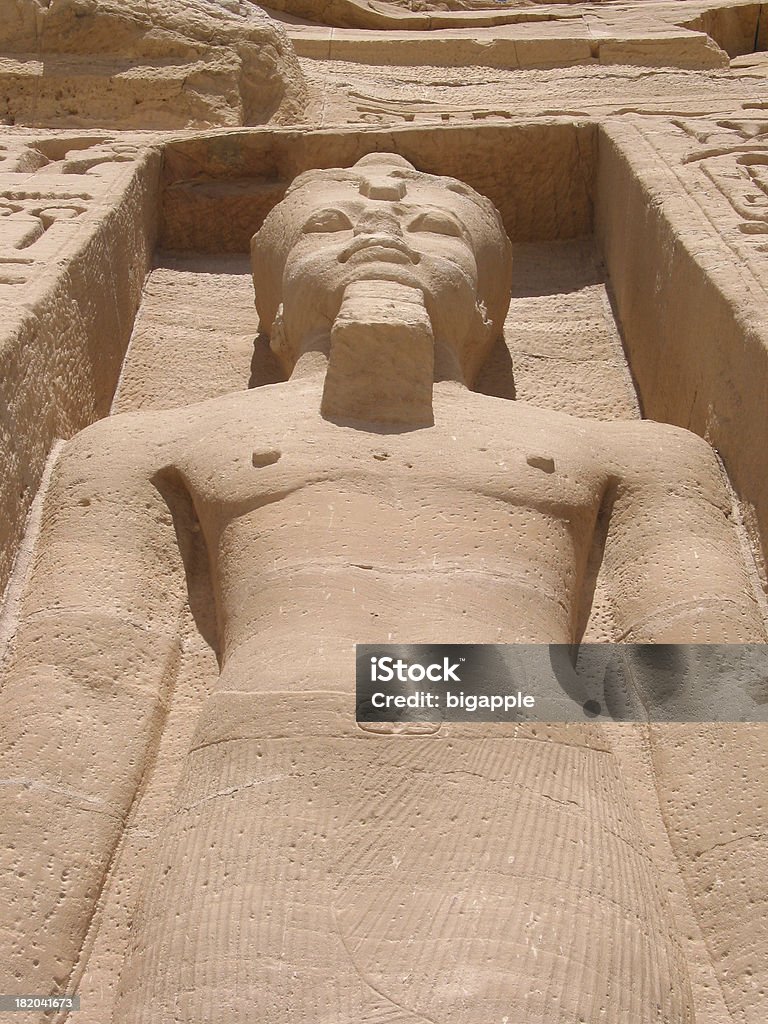 Olbrzymie Statua, Abu Simbel Egipt - Zbiór zdjęć royalty-free (Sutek)