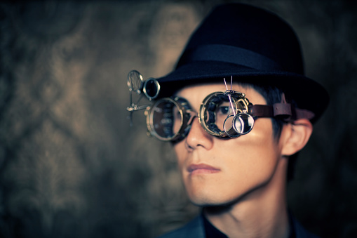 Profile of a Japanese steampunk inventor.