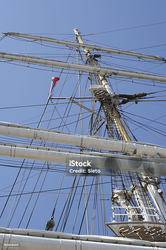 Großen Segelboot Mast auf - Lizenzfrei Blau Stock-Foto