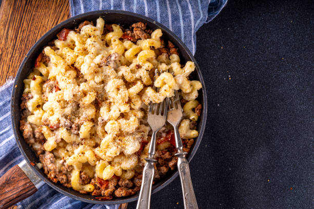 istock One skillet cheeseburger mac and cheese 1820459206