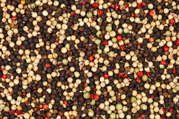 istock Peppercorns XXXL 182051142