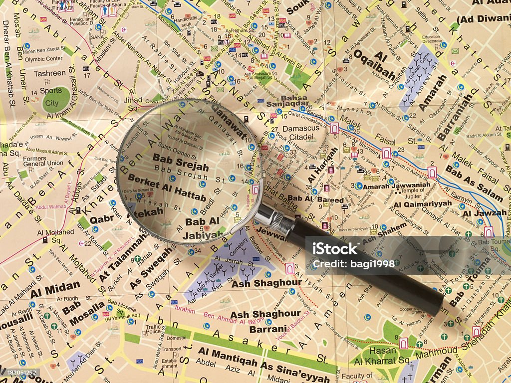 Magnifying glass (拡大鏡をマップ - あこがれのロイヤリティフリーストックフォト