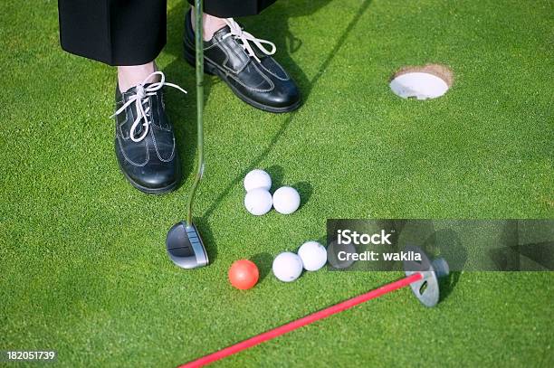 Formazione Per Il Golf Putting Green - Fotografie stock e altre immagini di Affari - Affari, Ambientazione esterna, Bandiera