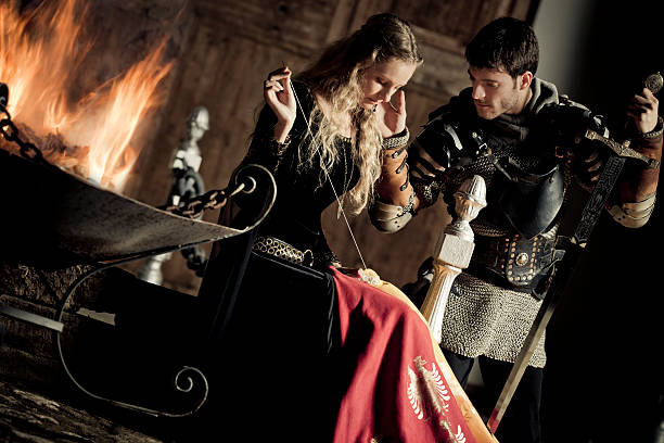 średniowieczny rycerz i lady - narrative cinema zdjęcia i obrazy z banku zdjęć
