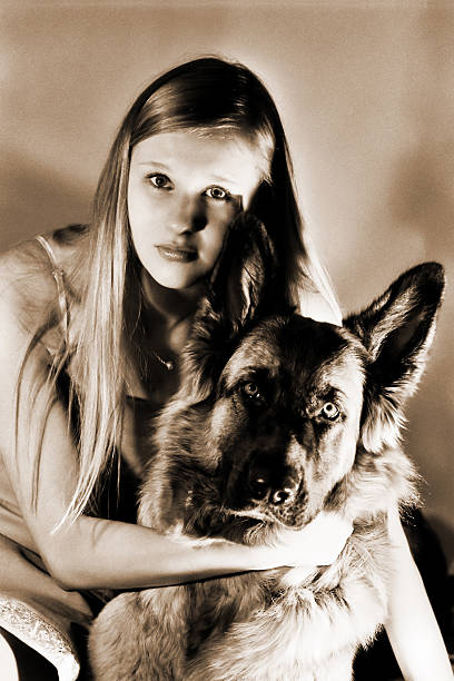 istock Girl with her friend 182052756