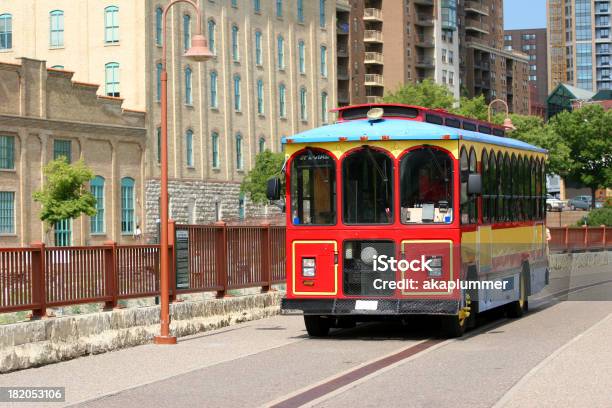 Tour Bus Stockfoto und mehr Bilder von Minneapolis - Minneapolis, Sehenswürdigkeit, Altertümlich