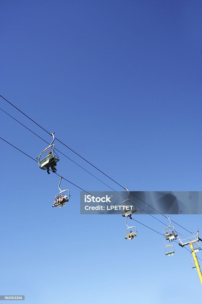 Wyciąg narciarski - Zbiór zdjęć royalty-free (Fotografika)