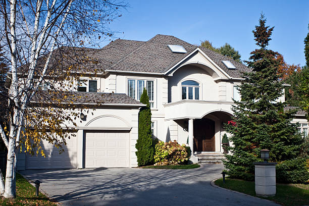 istock Luxury Home in Southern Ontario 182054206