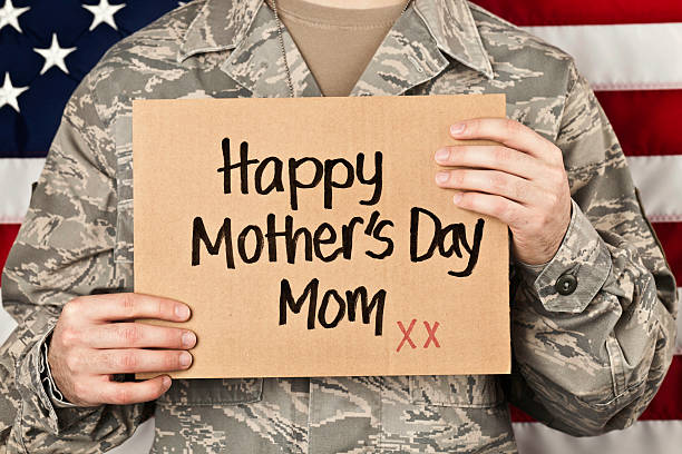 istock Military Mother's Day 182055494