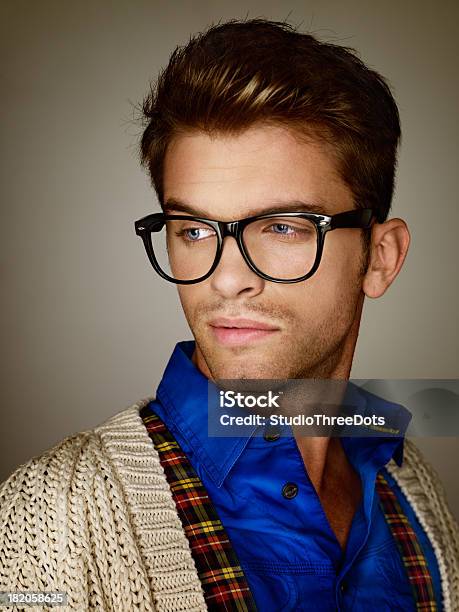 젊은 잘생긴 남자 안경에 대한 스톡 사진 및 기타 이미지 - 안경, 남자, 패션모델