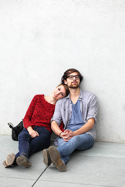 istock young loving couple portait 182059583
