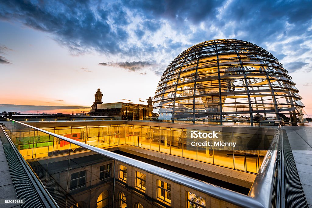 Купол, Берлин Рейхстаг - Стоковые фото Bundestag роялти-фри
