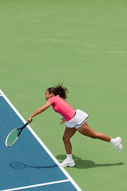 tennis - tennis serving women playing stock-fotos und bilder