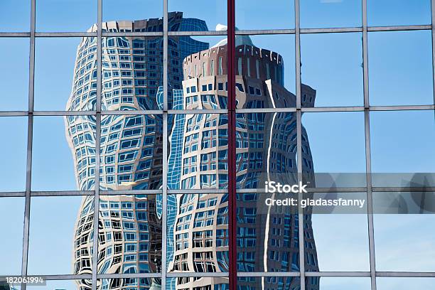 보스턴 고층 건물 성찰이요 반사-광학 작용에 대한 스톡 사진 및 기타 이미지 - 반사-광학 작용, 왜곡, 왜곡된 이미지